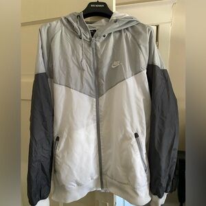 Men’s Nike windbreaker